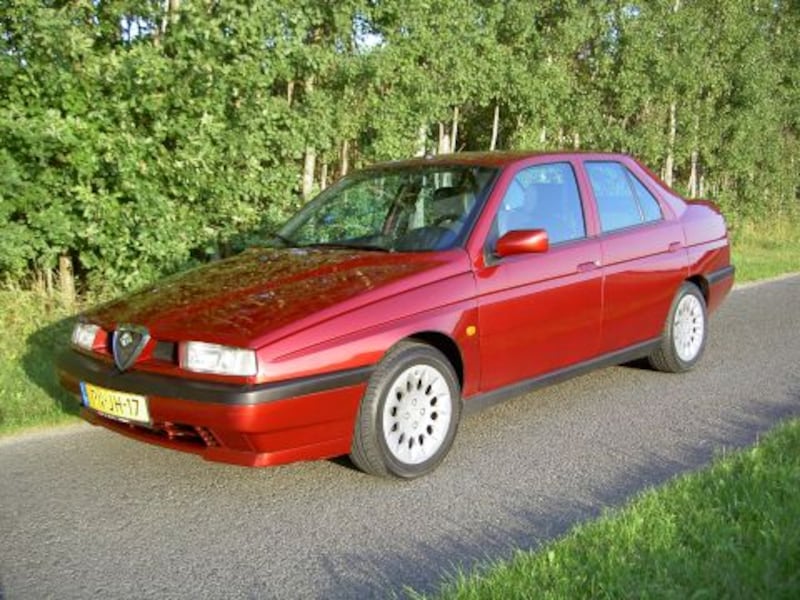 Alfa Romeo 155 1.8 Twin Spark 16V S (1996)
