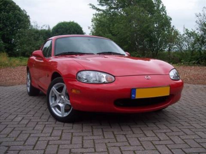 Mazda MX-5 1.6 (1998)