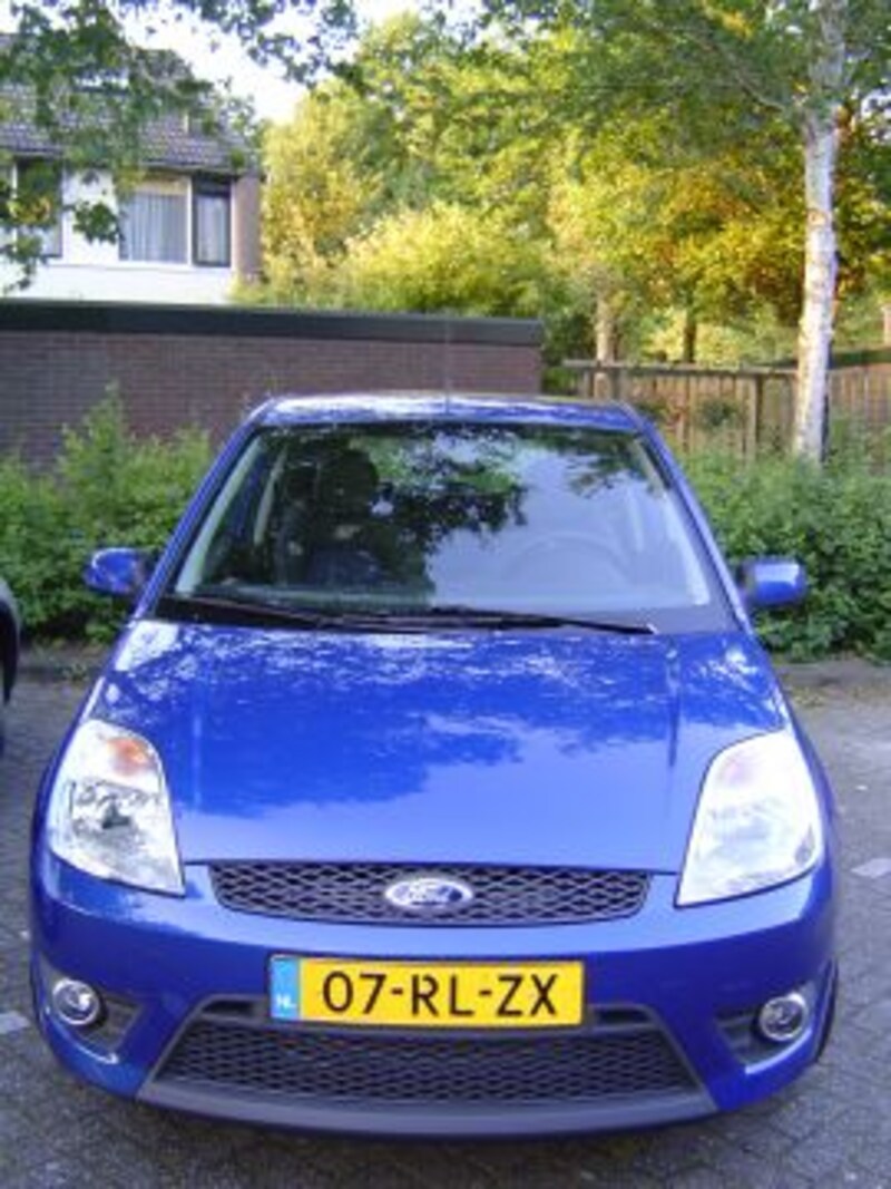 Ford Fiesta 2.0 16V ST (2005)