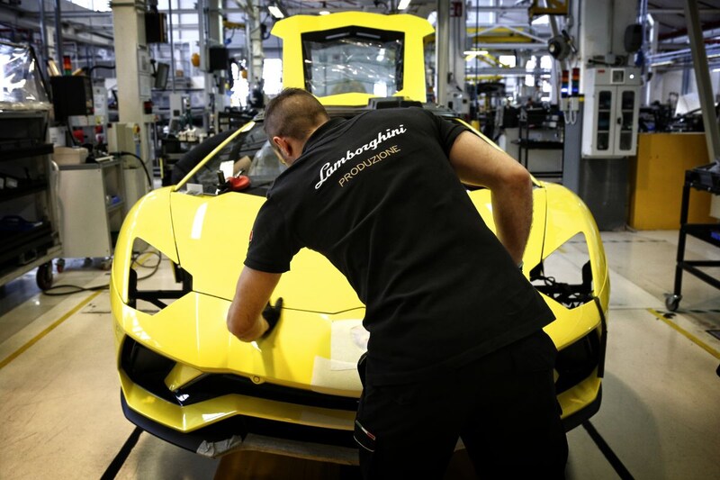Lamborghini productie fabriek Bologna Sant?Agata