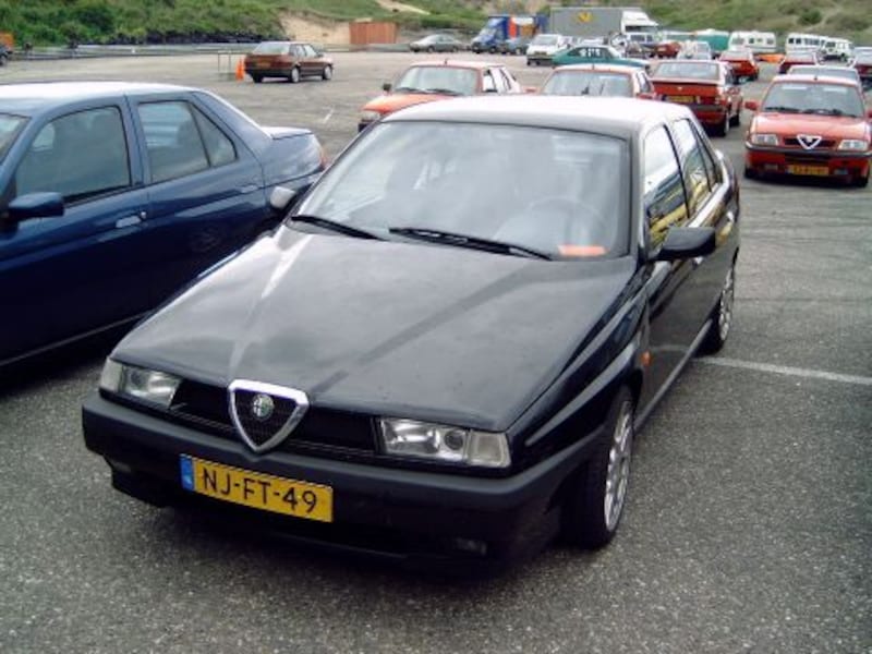 Alfa Romeo 155 1.8 Twin Spark S (1996)
