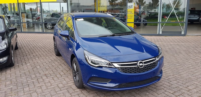 Opel Astra Sports Tourer 1.0 Turbo 120 Jaar Edition (2019) #2