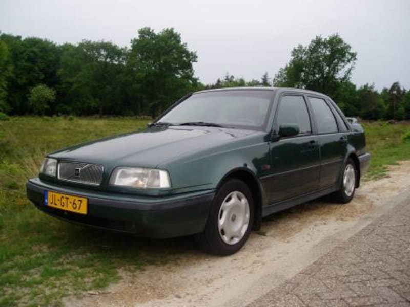 Volvo 460 2.0i Luxury-Line (1994)