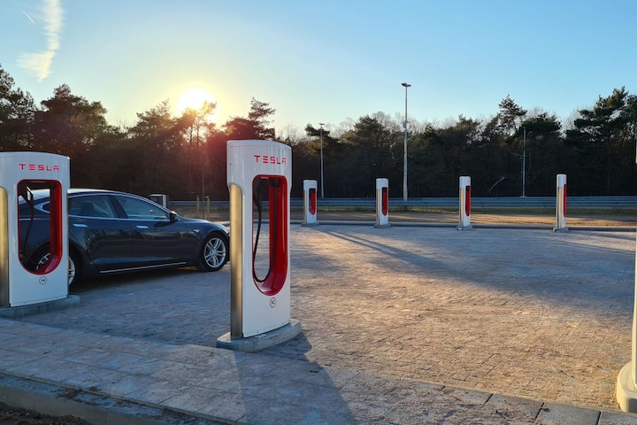 Tesla Supercharger Eemnes