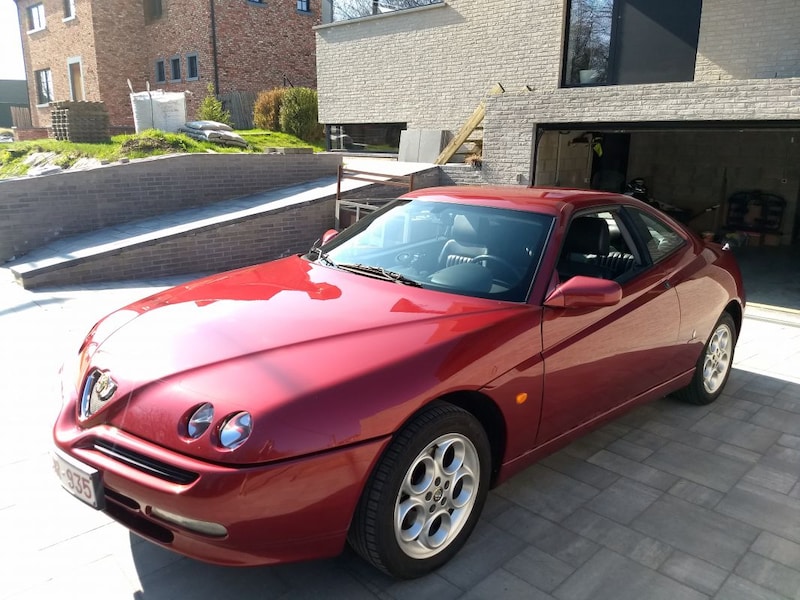 Alfa Romeo GTV 2.0 T.Spark 16V (2003)
