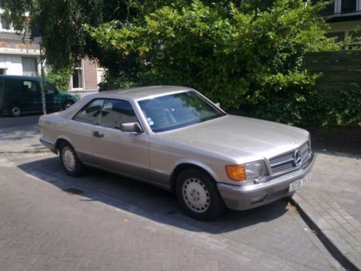 Mercedes-Benz 560 SEC (1986)