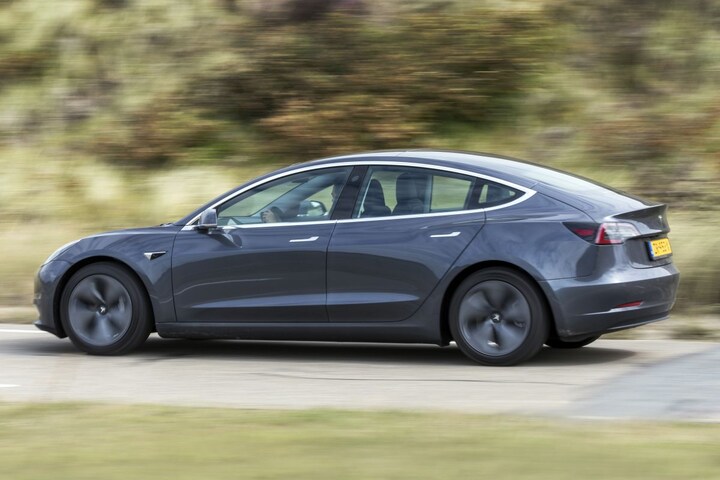 overzien ketting De stad Tesla stapt in verzekeringen - AutoWeek