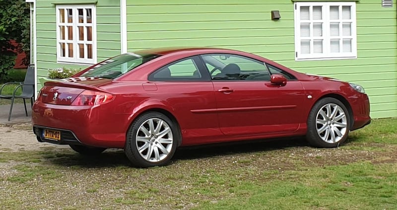 Peugeot 407 Coupé Pack 2.0 HDiF (2008)