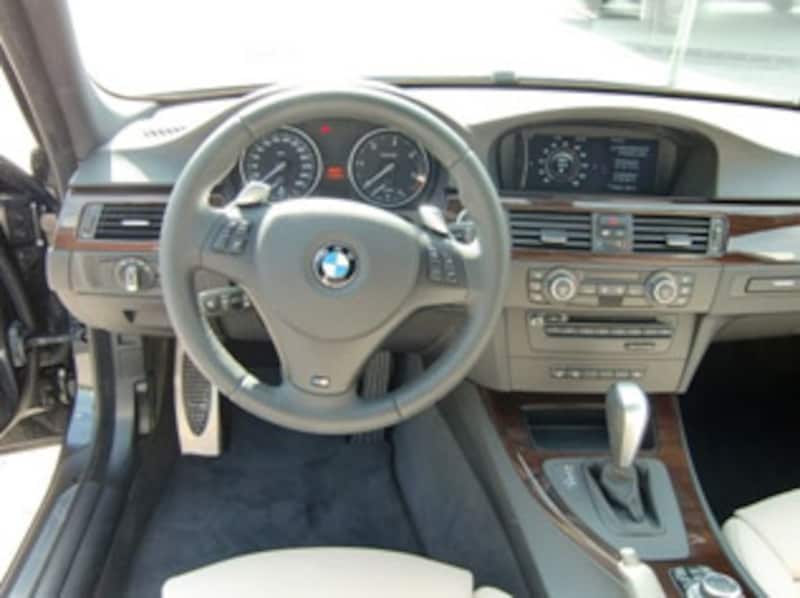 BMW 330d Touring High Executive (2010)
