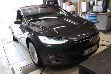 Tesla Model X 90D - Op de Rollenbank