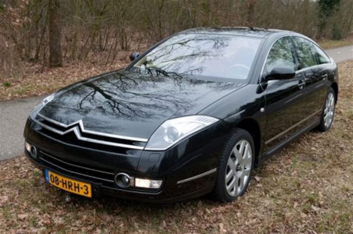 Citroën C6 2.7 HDiF V6 Exclusive (2006)
