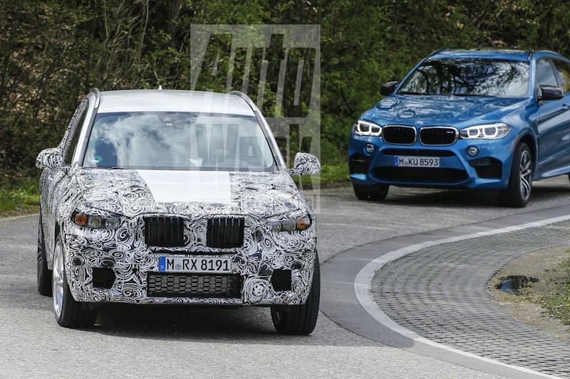 Nieuwe BMW X3 M rolt naar buiten