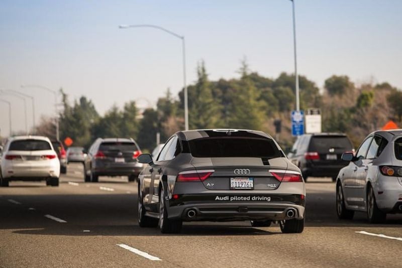 Audi A7 rijdt 900 kilometer zelfstandig