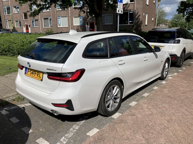 BMW 320e Touring Business Edition Plus (2022)