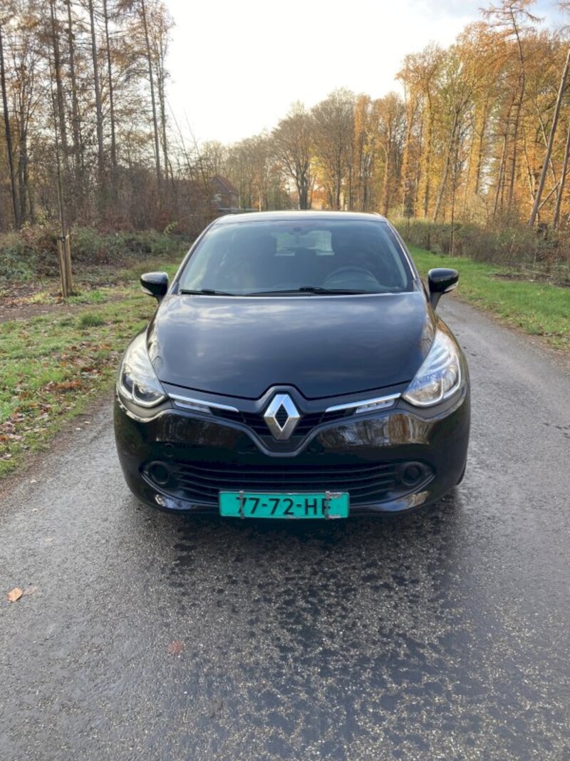 Renault Clio TCe 90 Energy Expression (2014)