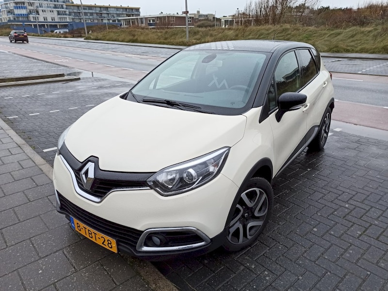 Renault Captur TCe 90 Dynamique (2014) #8