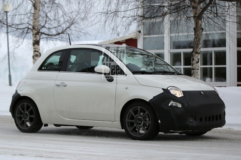 Fiat 500 facelift spy shot (foto SB-Medien)
