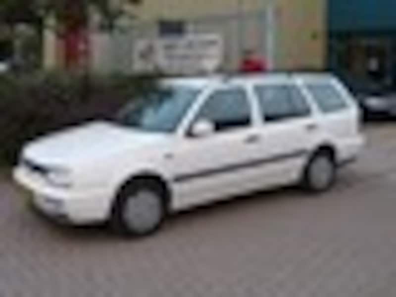 Volkswagen Golf Variant 1.8 75pk Milestone (1998)