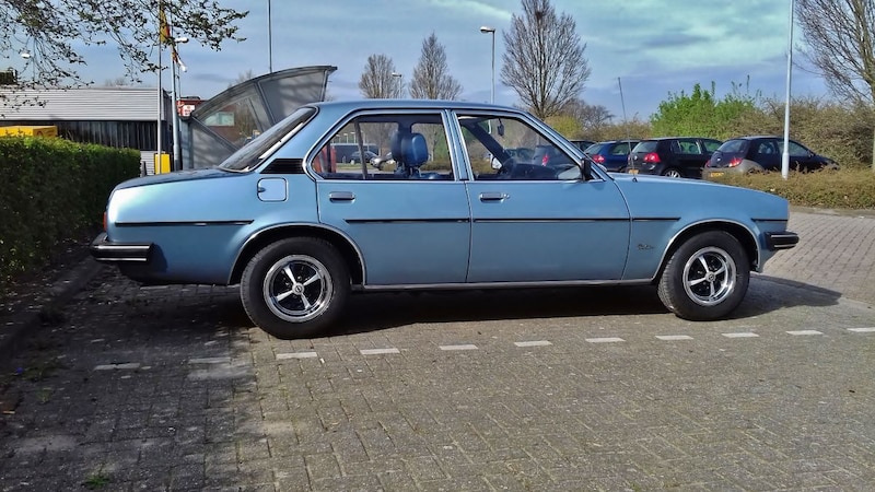 Opel Kadett Combi 1.3 S Special (1981)