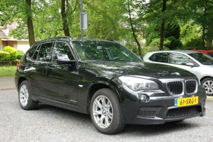 BMW X1 sDrive18d Executive (2011)