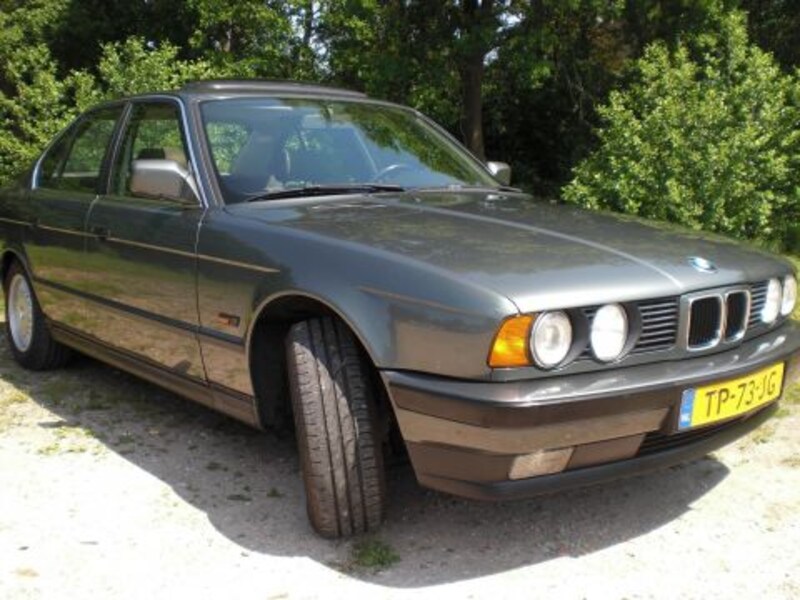BMW 520i (1988) #2