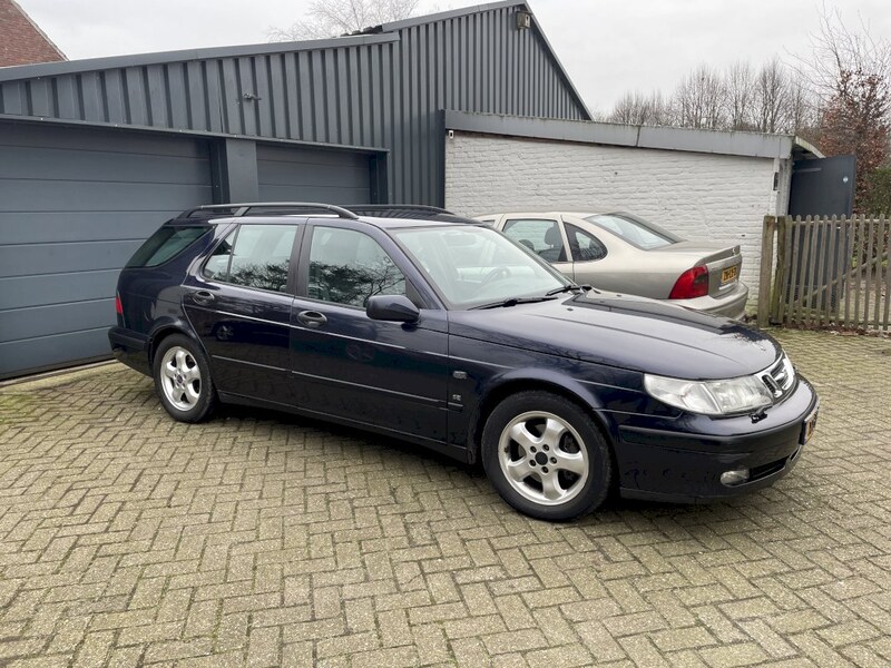 Saab 9-5 Estate 2.0 t SE (1999)