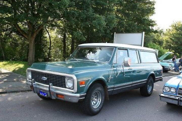 Chevrolet Suburban (1971)