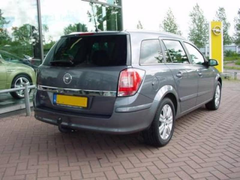 Opel Astra Stationwagon 1.6 Cosmo (2007)