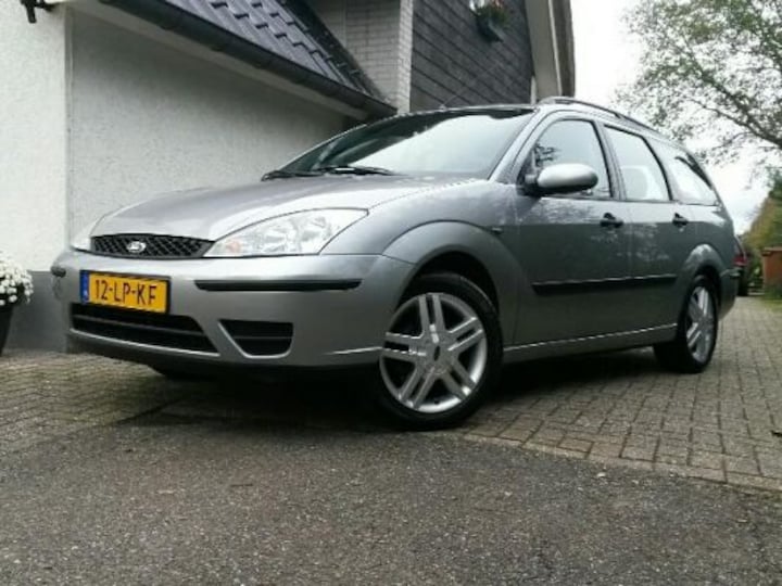 Ford Focus Wagon 1.6 16V Trend (2003)