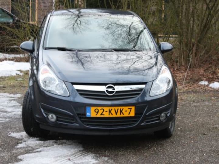 Opel Corsa 1.4-16V 111 Edition (2010)