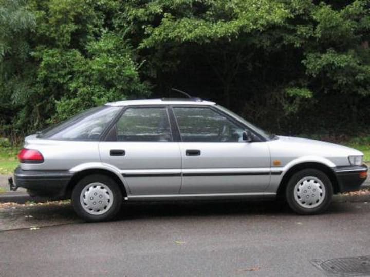 Toyota Corolla Liftback 1.3 XL (1988)
