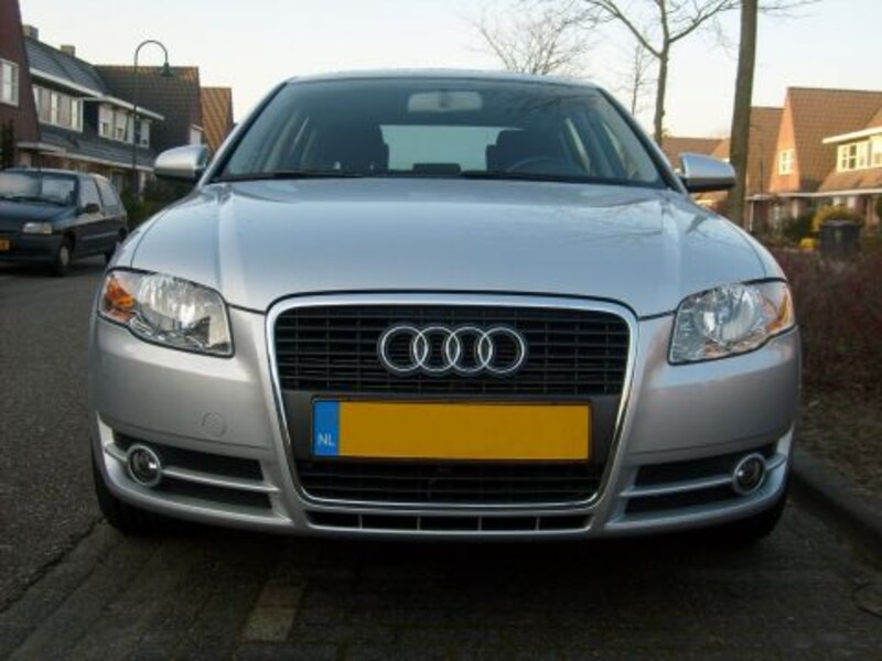 Audi A4 1.6 (2005)