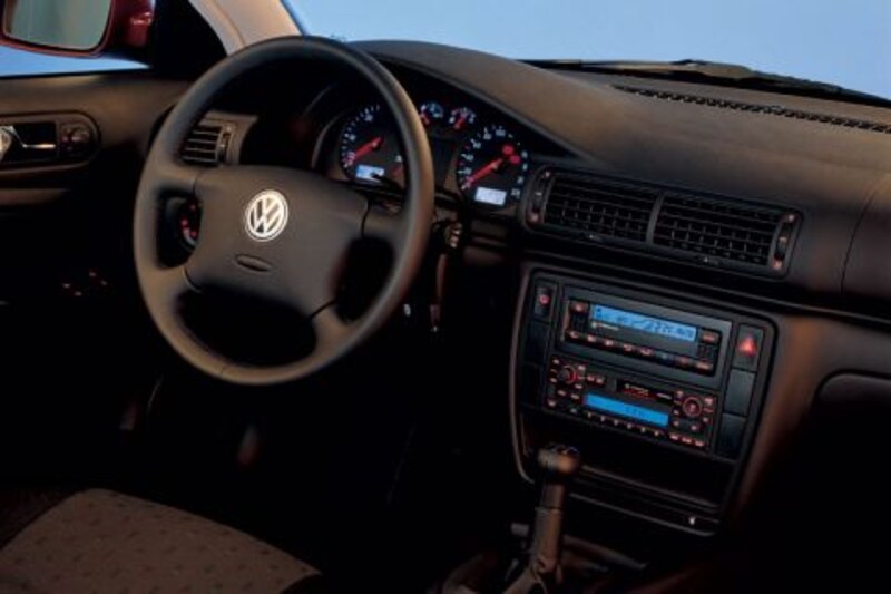 Volkswagen Passat 2.5 TDI 4Motion Trendline (1999)