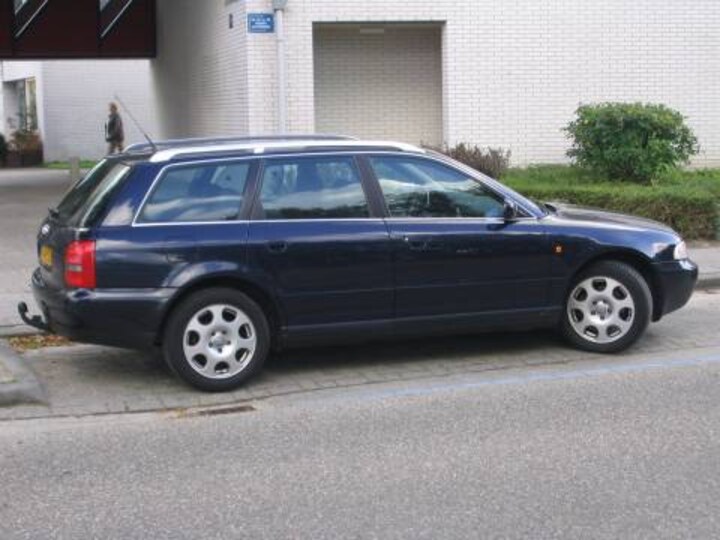 Audi A4 Avant 1.9 TDI 110pk (1999)