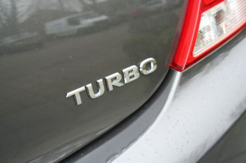 Opel Insignia 1.6 Turbo Edition (2009)