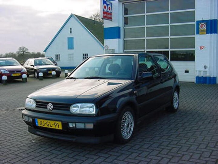 Volkswagen Golf 2.8 VR6 (1992)