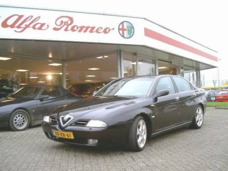 Alfa Romeo 166 2.4 JTD L (1999)