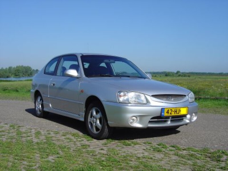 Hyundai Accent 1.5i GS (2001)