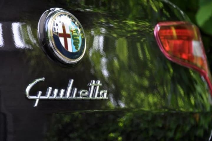 Alfa Romeo Giulietta 1.6 JTDm 105 Progression (2013)