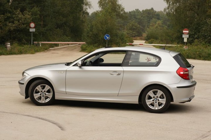  BMW 118i (2008)