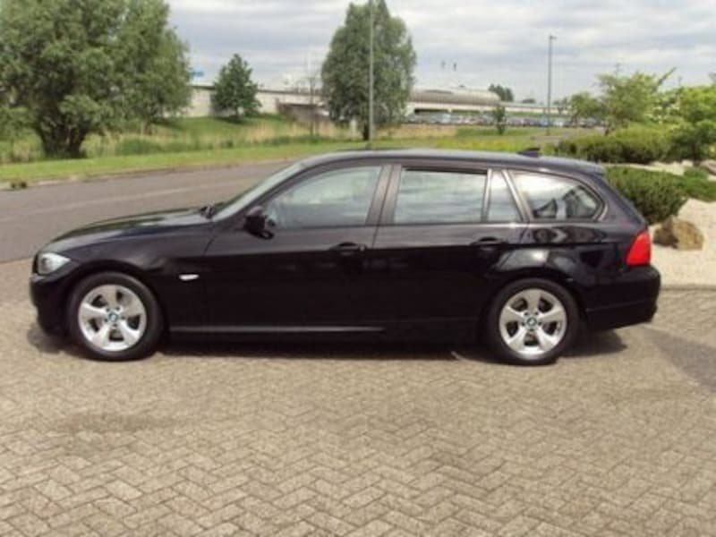 BMW 320d Touring EfficientDynamics Edition Luxury Line (2012)