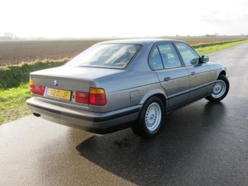 BMW 535i (1991)