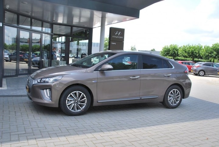 Hyundai Ioniq Electric Premium (2021)