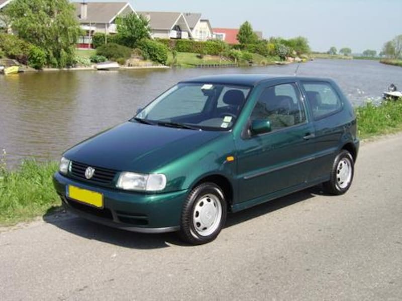 Volkswagen Polo 1.4 (1996) 7 review AutoWeek.nl