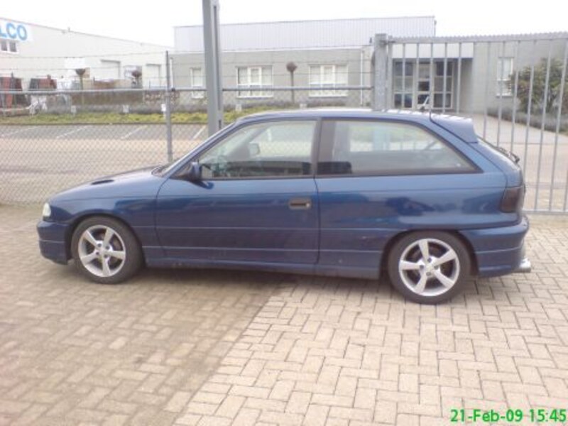 Opel Astra 2.0 GSi 16V (1994)