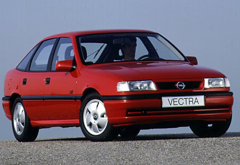 Opel Vectra 2.0i GT (1993)