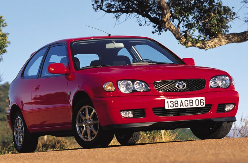 Toyota Corolla 1.6 16v VVT-i Linea Sol (2001)