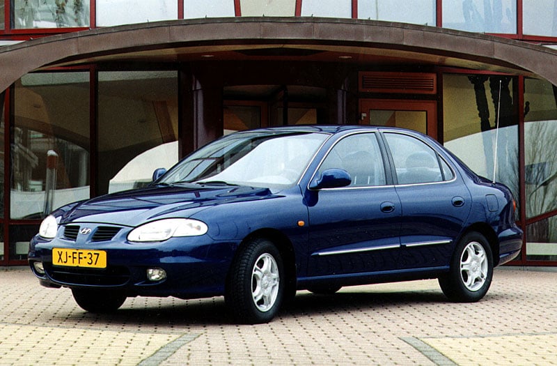 Hyundai Lantra 1.6i GLS (1998)