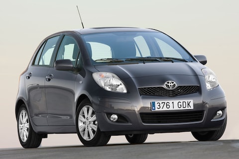 lood Conceit ergens Toyota Yaris 1.3 16v VVT-i Comfort prijzen en specificaties