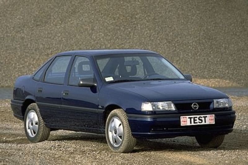 Opel Vectra 2.0i GL (1994)